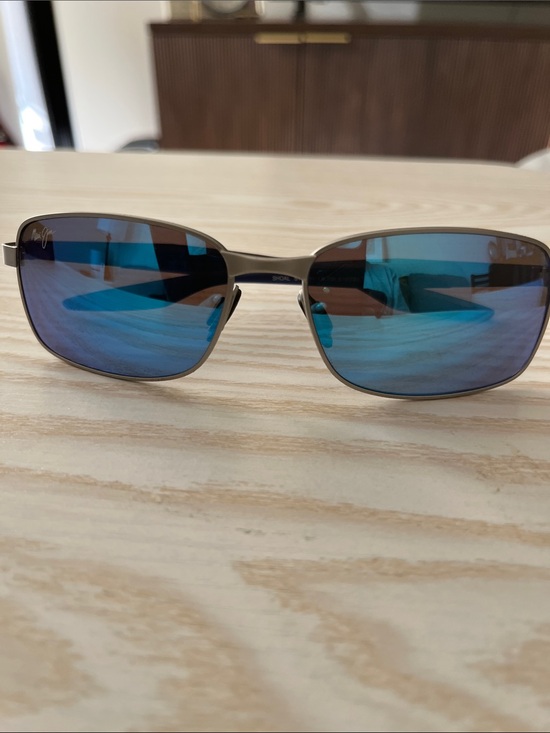 Maui Jim Other - Maui Jim Titanium Frame Sunglasses with Blue Mirrored Lenses Unisex